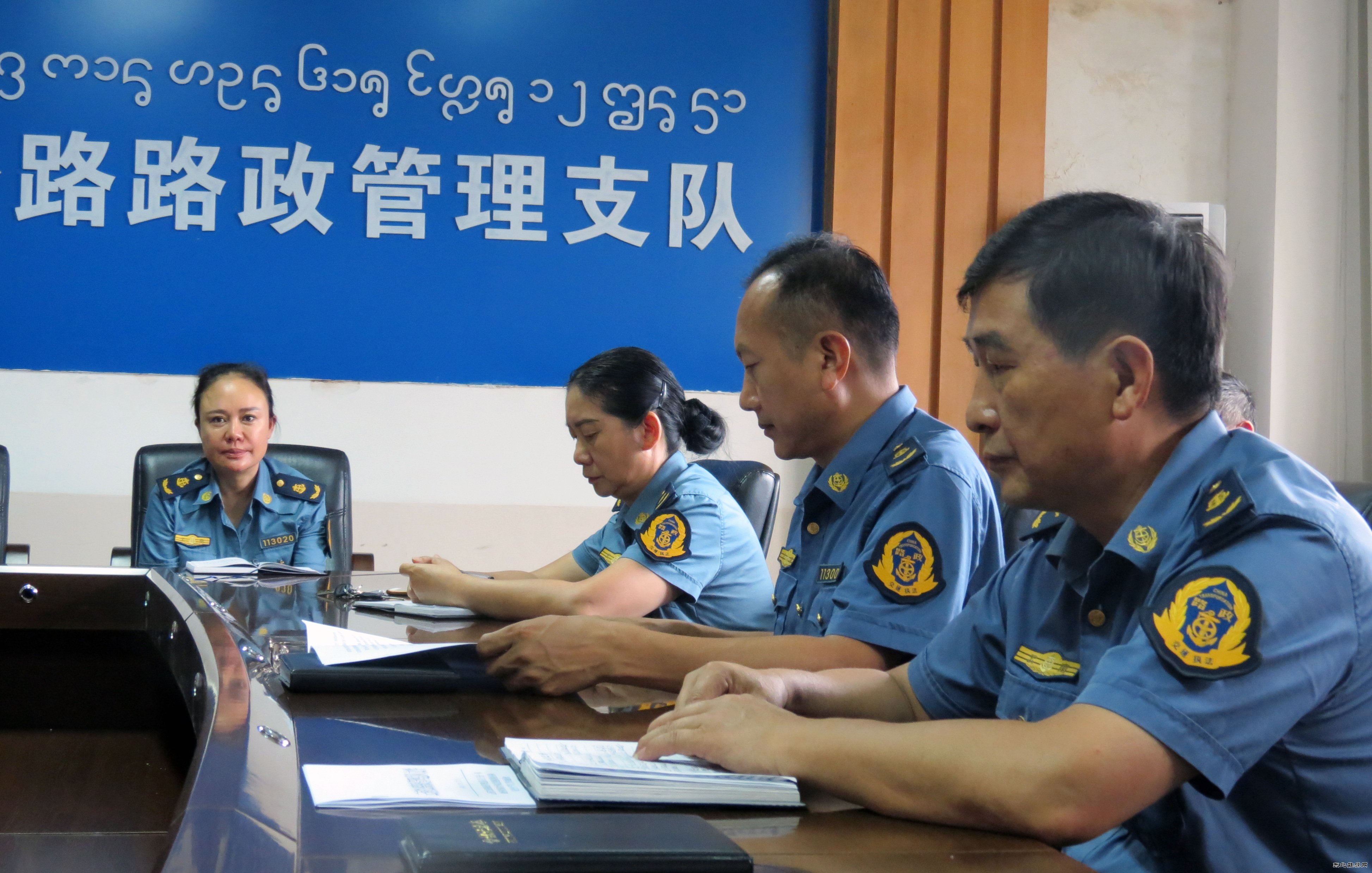 云南西双版纳路政支队结合典型案例开展党员干部集体廉政谈话