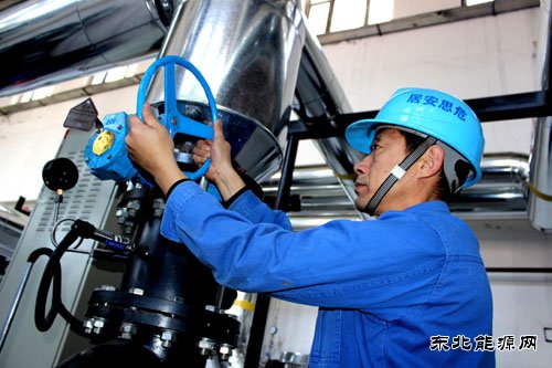 华电乐博体育佳木斯热电厂热力公司提前开栓供热