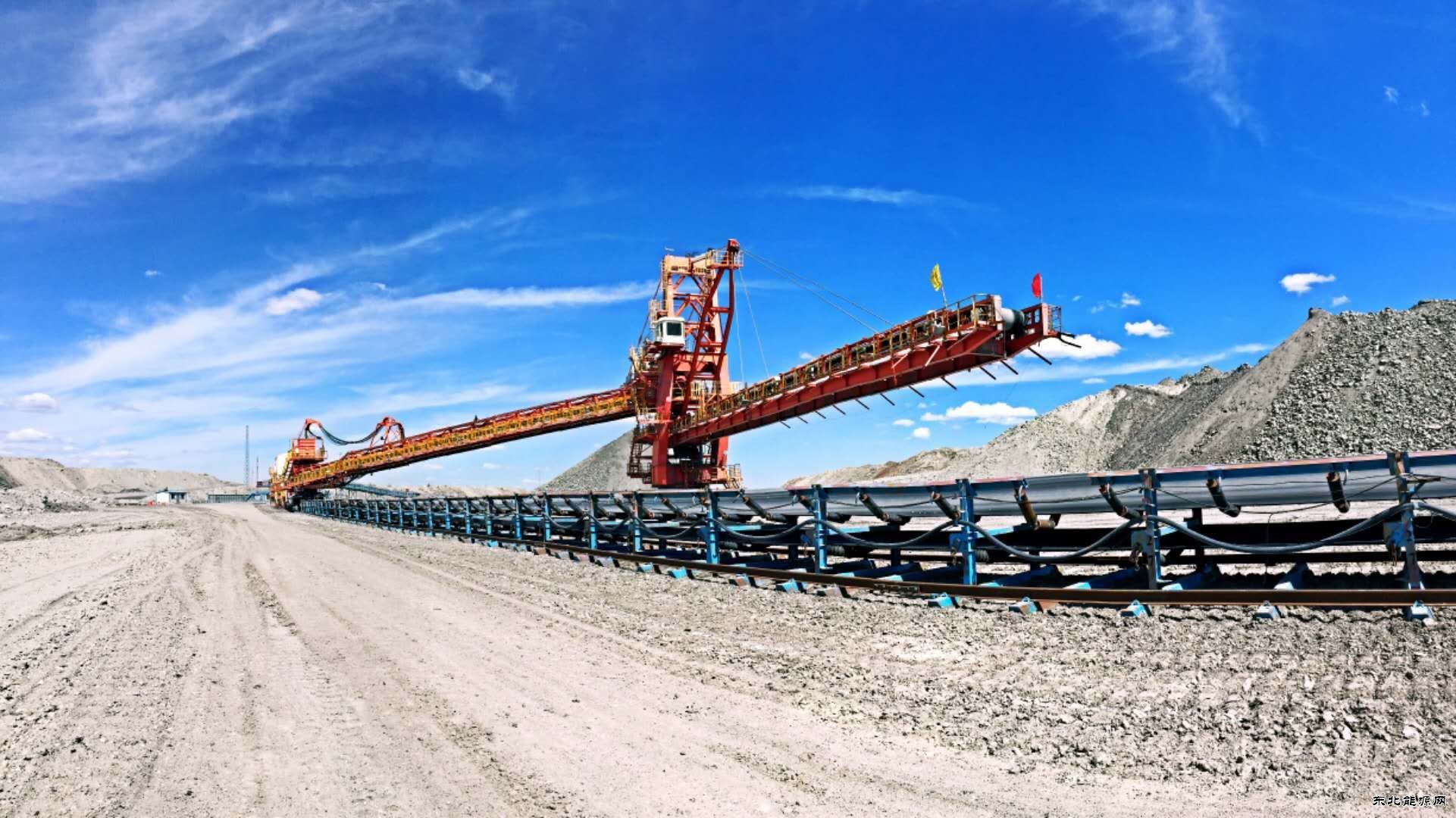 内蒙古南露天煤矿采取多项举措做好输岩系统启动前准备工作