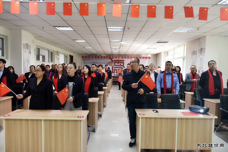 潞安集团李村煤矿举办“践爱国情，扬李村梦”特色道德讲堂