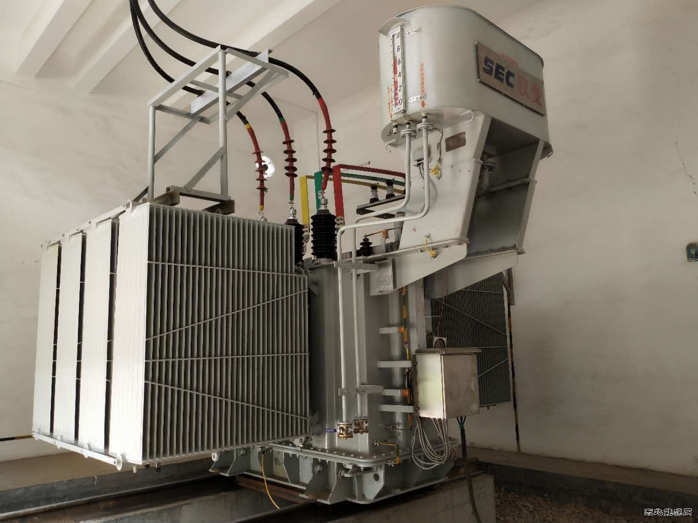 陕北矿业涌鑫公司：“换心脏”让沙梁供电系统更有活力