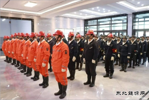 鹤岗矿业公司“安全警示教育月”活动再掀热潮