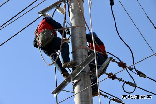 国网乌兰浩特市供电公司：2021年首个“春检”作业告捷