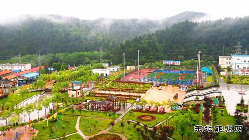 矿区里的春天（摄影作品）