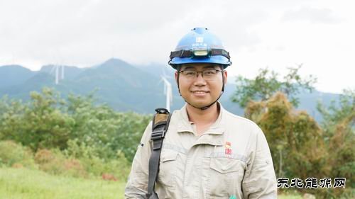 马晓明：风雨中的坚守者