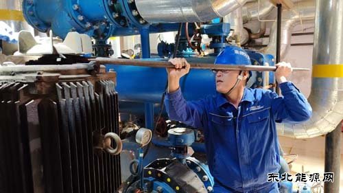 供热检修尖兵--冯强