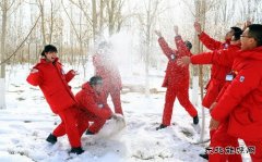 过年，乐博体育在岗位上……