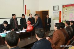 掘进会战创佳绩 温暖关怀送先锋