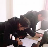 会泽供电公司50名规范用工党员正式纳入公司管理