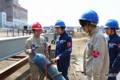 哈一热：女子督察护航安全