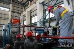 党员突击队检修做示范