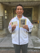 中建二局志愿者送走失老人回家