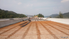 施工现场的交响曲