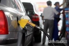 国内成品油价格跨年“四连涨” 各地油价坐稳“6元”时代