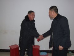 龙煤向阳矿春节期间开展扶贫送温暖活动