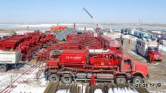 大庆油田大压裂突围致密油藏