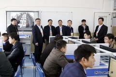 临矿集团举行工程技术及安全生产管理专业考试