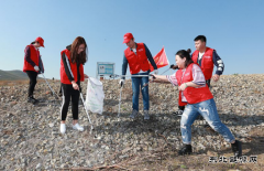 兴凯湖电业局：党员服务队和青年志愿者为美化家园争光添彩