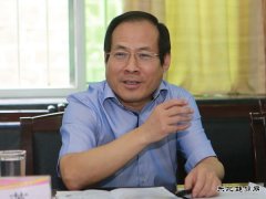 铜川矿业公司党委书记、执行董事王蓬到下石节矿慰问调研