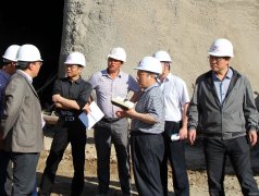 我国最大规模岩堆隧道——田桓铁路大前石岭隧道贯通