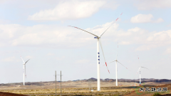 水电风电光伏浪费像烧钞票 一捆捆往火里扔