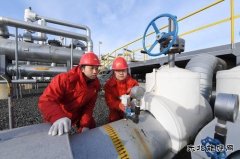 吉林油田二氧化碳开发公司提升注水注气能力