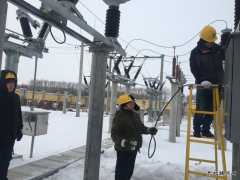 兴凯湖电业局：消除辽源变电所开关漏气故障隐患