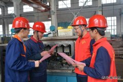 “警示三月行”中煤新集楚源设备维修公司开展志愿者“宣安”活动