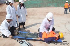 江西：兴泉铁路兴宁4标一分部举行防洪抢险应急演练