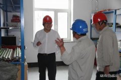 兴凯湖电业局：陈殿军带领检查组到检修公司开展安全大检查