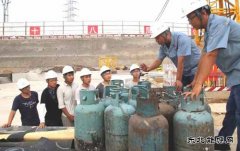 中铁十八局集团为新学员定制培训“套餐”