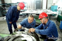 大庆石化：迎战大检修 保供在一线