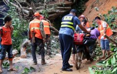 云南勐腊、景洪公路管理机构全力抢通被阻公路