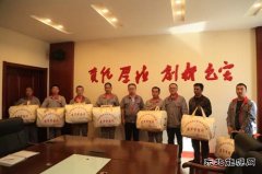 潞安集团焦化公司：积极组织开展“扶贫助学”活动