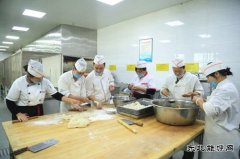 潞安集团焦化公司：“三注重”打造民生改善“升级版”