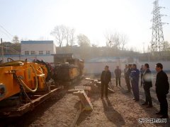 下石节煤矿EBZ230型综掘机顺利入井为矿井生产接续再添可靠保障