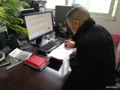 高山煤矿：开展入脑入心学党章、抄党章活动