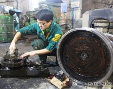 月亮田矿生产公司设备清洗、保安全