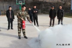 组织开展消防演练 强化安全防范意识