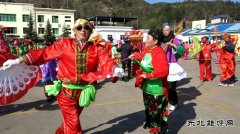 金佳矿舞龙舞狮大拜年