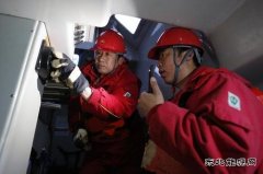 码头卫士守望大海