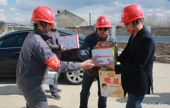 兴凯湖电业公司：朱启振前往火石山春检现场慰问检修员工