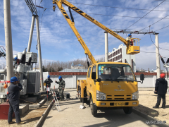 兴凯湖电业公司：陈殿军深入当壁镇变电站现场督导检查春检工作