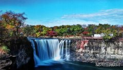 镜泊湖吊水楼瀑布（摄影作品）