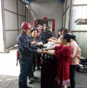 高山煤矿：小小粽子 暖人心