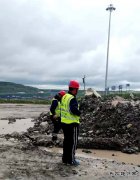 南露天煤矿利用雨后停产期间进行安全学习和现场设备互检互查