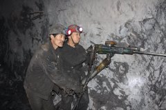 安全永记在心中——记龙煤集团七矿公司安全标兵单春