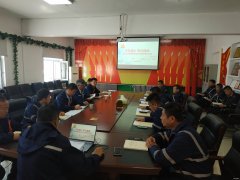 内蒙古南矿党委委员、矿长赵明磊赴联系点胶带运行一部讲授党课