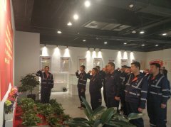 南露天煤矿:开展“忆峥嵘岁月、向建设者致敬” 主题党日活动