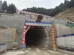 中铁二十一局：兴泉铁路XQXN-4标一分部隧道开挖突破万米大关